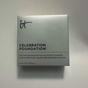 IT Cosmetics Celebration Foundation - Elegant Silver